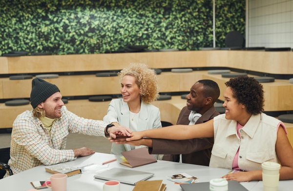 Formation esat : des programmes adaptés pour travailleurs handicapés