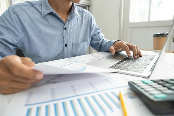 Expert-comptable pour indépendant à Paris : conseils pour bien collaborer avec lui